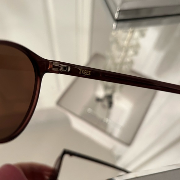 TKEE sunglasses - Picture 2 of 2